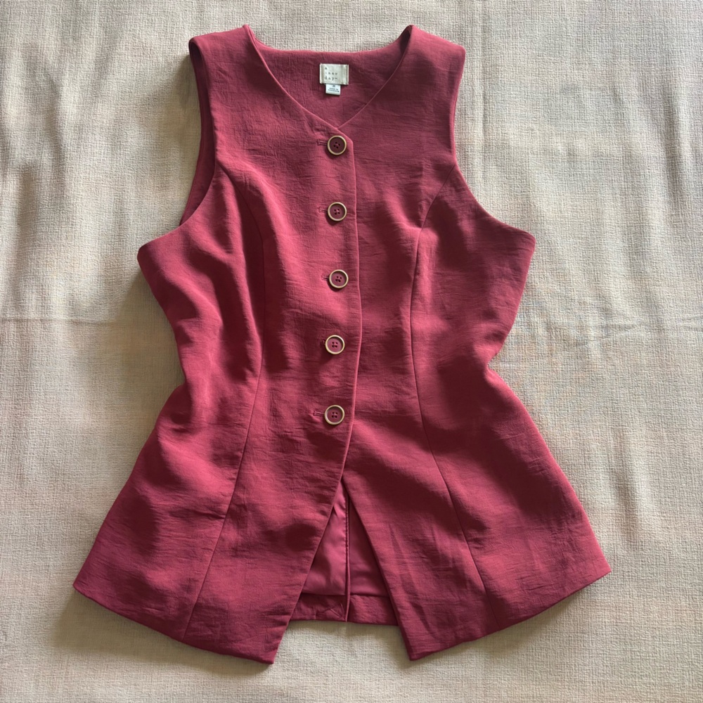 a new day Sleeveless Button-Front Tunic in Rose
